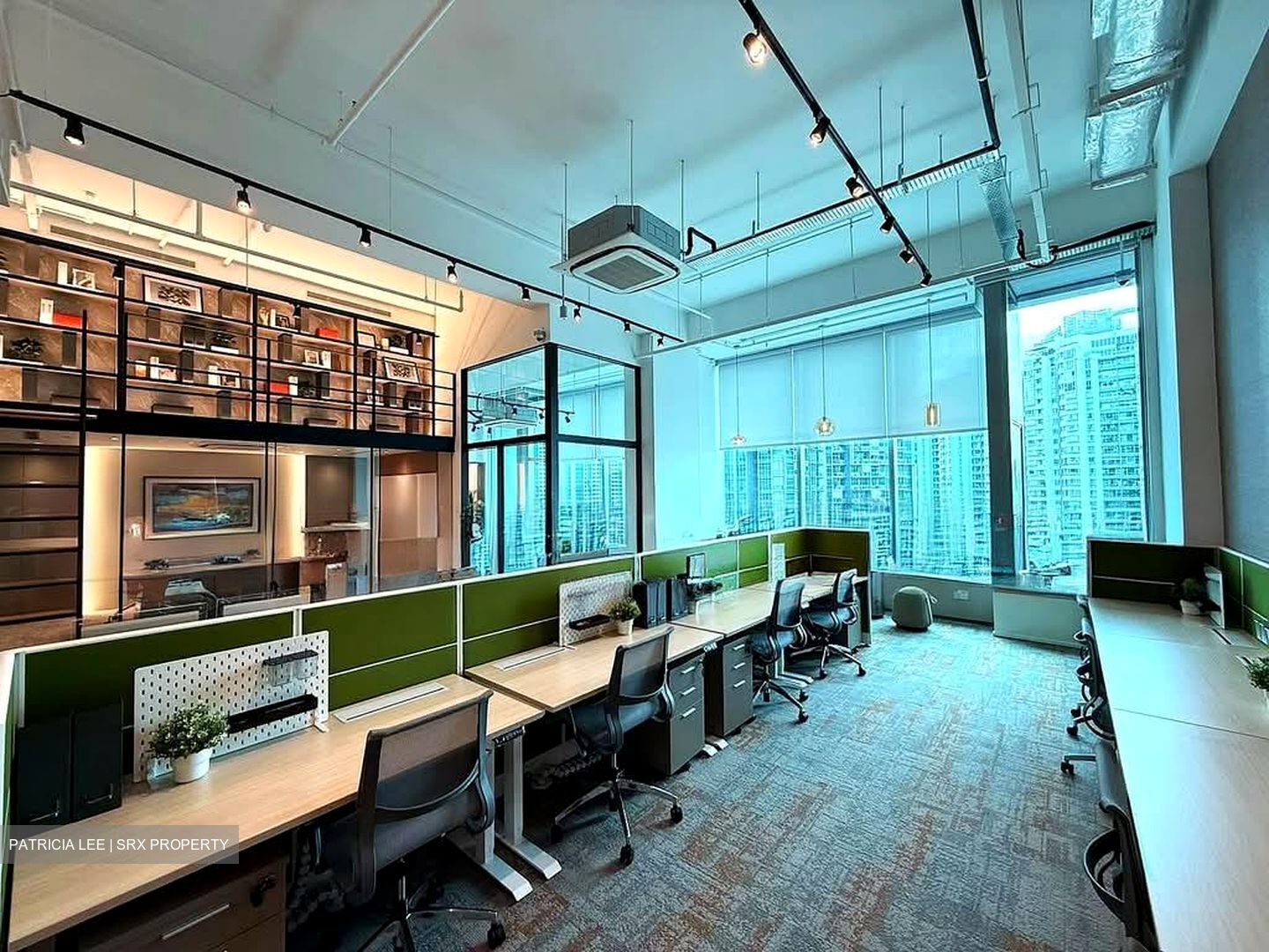 Arc 380 (D8), Office #596848241